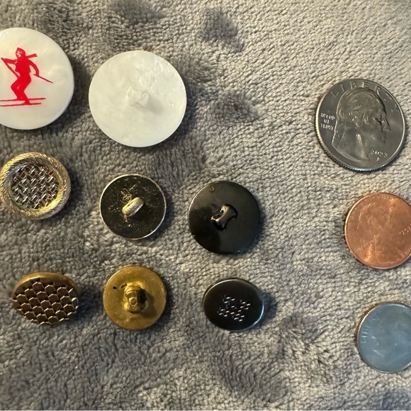 Lot of vintage buttons great condition - Picture 3 of 5
